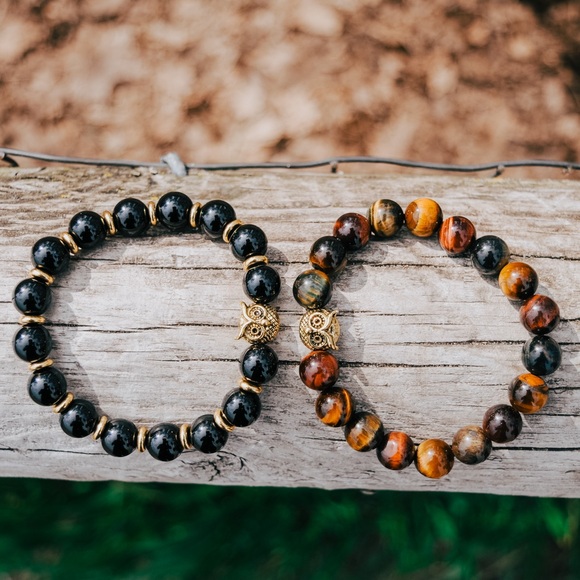 Tri Color Tigers Eye Gemstone Bracelet With Gold Owl Charm - Picture 4 of 6